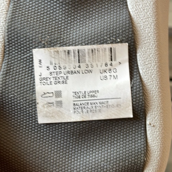 Clark’s, men’s/youth 7, women’s 8.5-9, step urban low gray tennis shoe - Picture 9 of 9